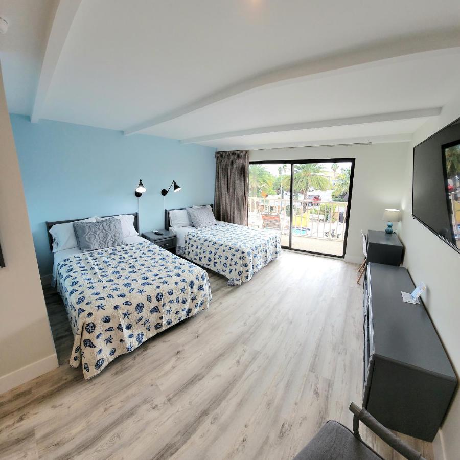 Satellite Motel เซนต์พีทบีช ภายนอก รูปภาพ